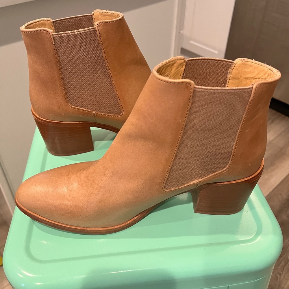 Nisolo Light Brown Chelsea Ankle Booties